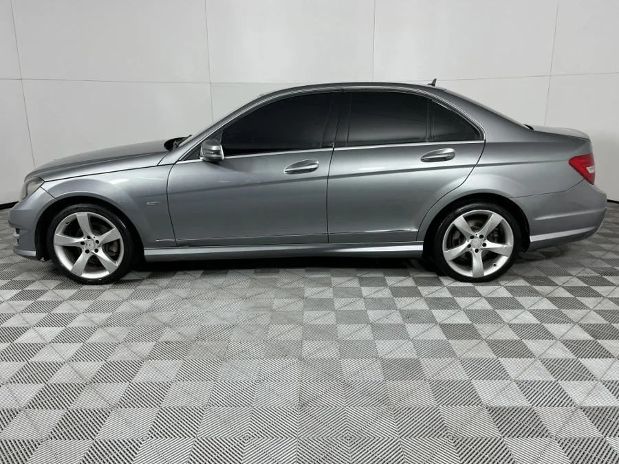 Used 2013 Mercedes-Benz C-Class C200 auto - WeBuycars East London