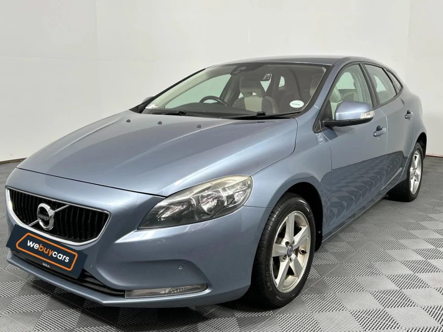 Used 2017 Volvo V40 D2 Kinetic - WeBuyCars Lansdowne Used 2017 Volvo V40 D2 Kinetic - WeBuyCars Lansdowne