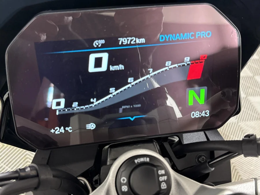 Used 2025 BMW F Series F 900 R Style Exclusive - WeBuyCars Midstream