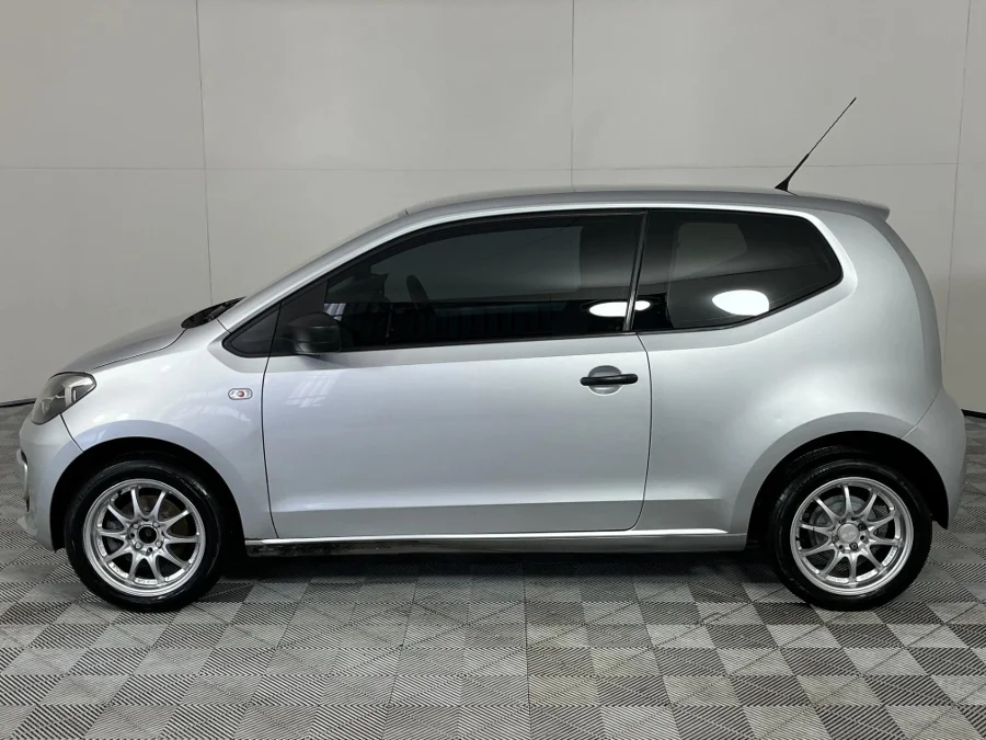 Used 2015 Volkswagen up! take up! 3-door 1.0 - WeBuyCars Mbombela