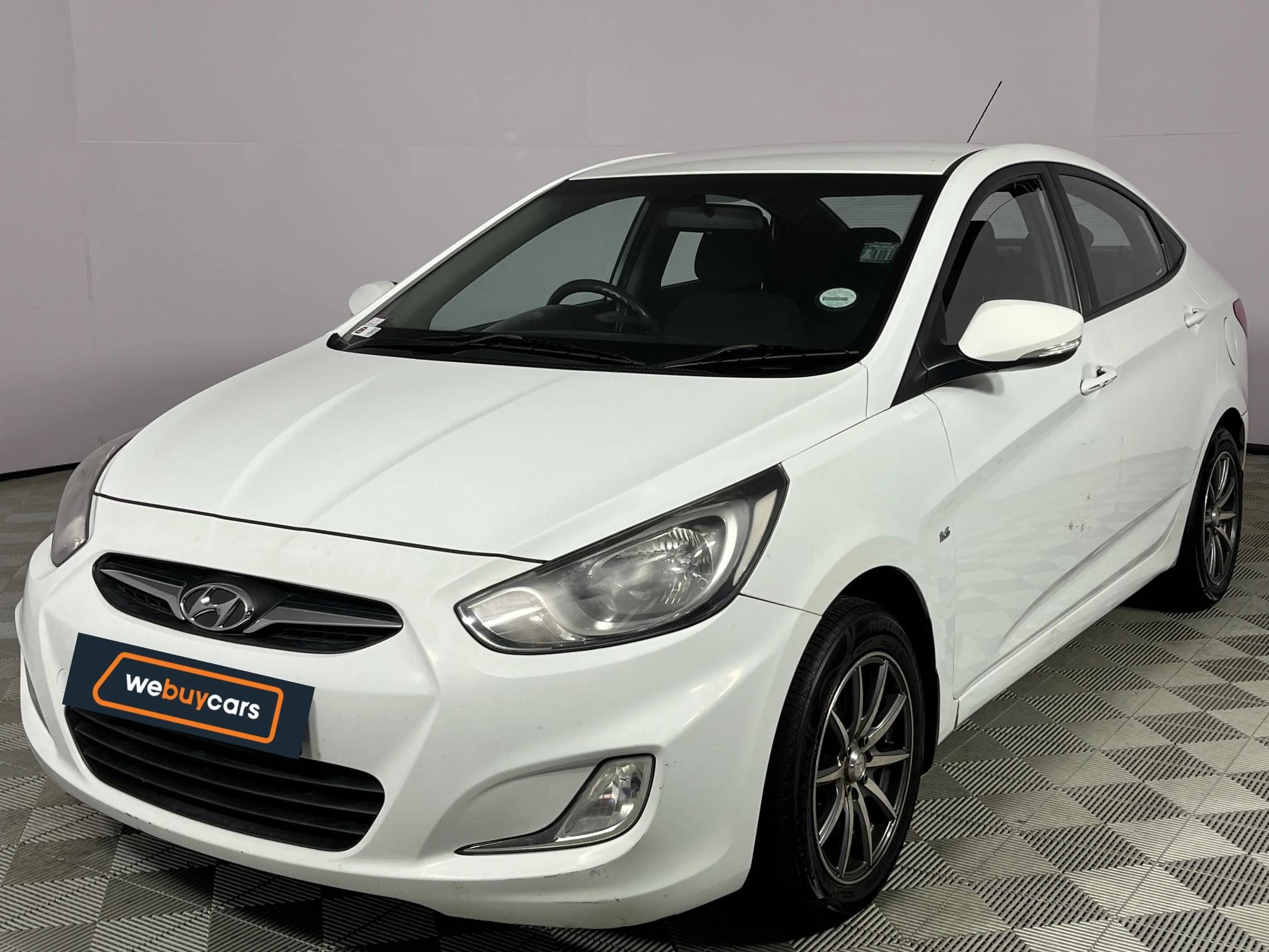 Used 2012 Hyundai Accent sedan 1.6 Fluid