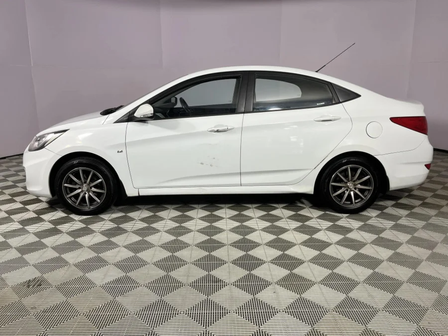 Used 2012 Hyundai Accent sedan 1.6 Fluid - WeBuyCars Durban Used 2012 Hyundai Accent sedan 1.6 Fluid - WeBuyCars Durban