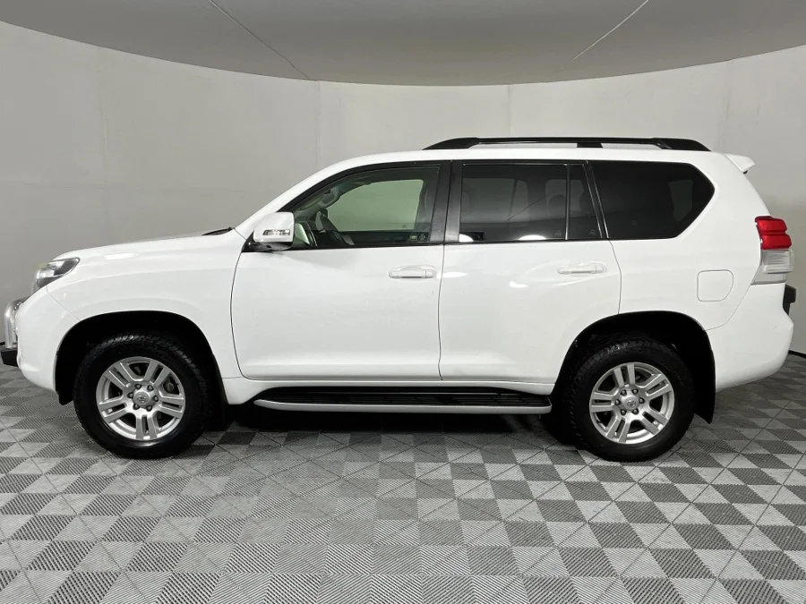 Used 2013 Toyota Land Cruiser Prado 3.0DT VX - WeBuyCars The Dome