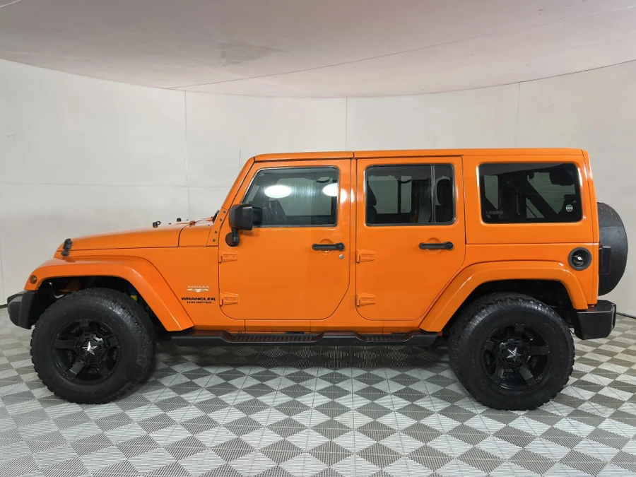 Used 2013 Jeep Wrangler Unlimited 3.8L Sahara - WeBuyCars JHB South