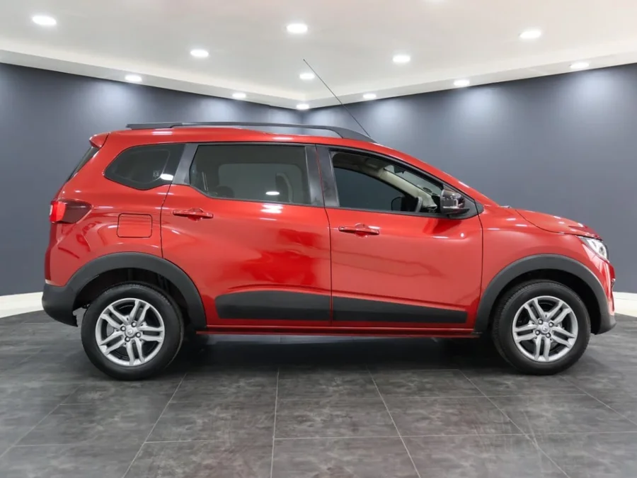 Used 2025 Renault Triber 1.0 Dynamique - ICar Gezina