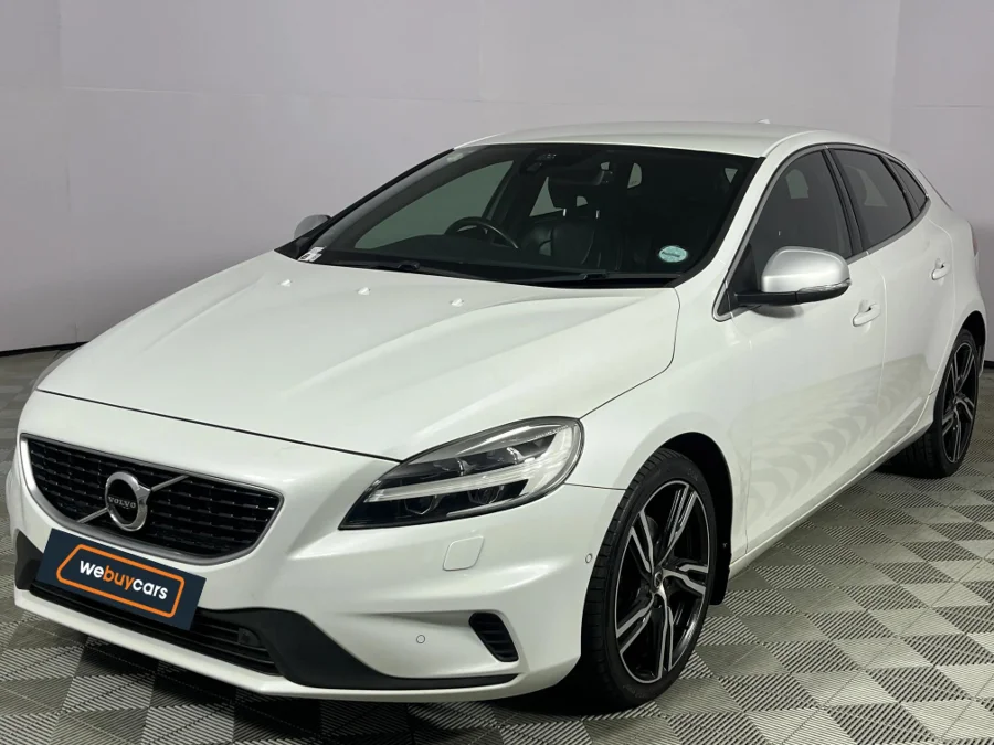 Used 2017 Volvo V40 T3 R-Design - WeBuyCars Durban Used 2017 Volvo V40 T3 R-Design - WeBuyCars Durban