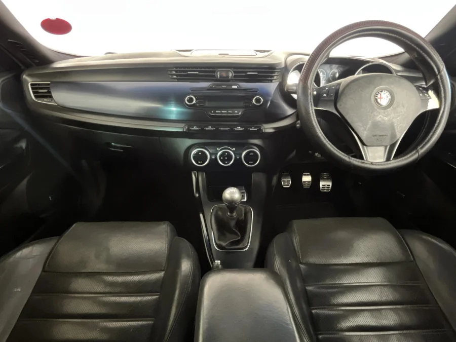 Used 2011 Alfa Romeo Giulietta 1750TBi Quadrifoglio Verde - WeBuyCars Gqeberha Used 2011 Alfa Romeo Giulietta 1750TBi Quadrifoglio Verde - WeBuyCars Gqeberha