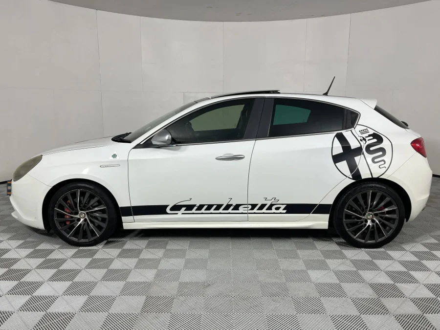Used 2011 Alfa Romeo Giulietta 1750TBi Quadrifoglio Verde - WeBuyCars Gqeberha Used 2011 Alfa Romeo Giulietta 1750TBi Quadrifoglio Verde - WeBuyCars Gqeberha