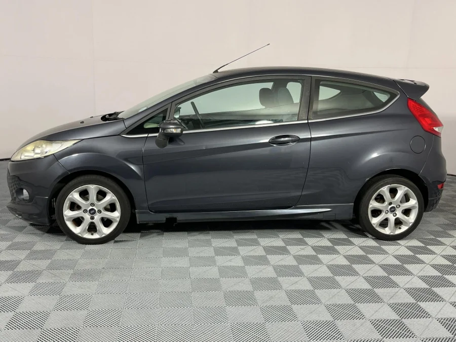 Used 2009 Ford Fiesta 3-door 1.6 Titanium - WeBuyCars Lansdowne