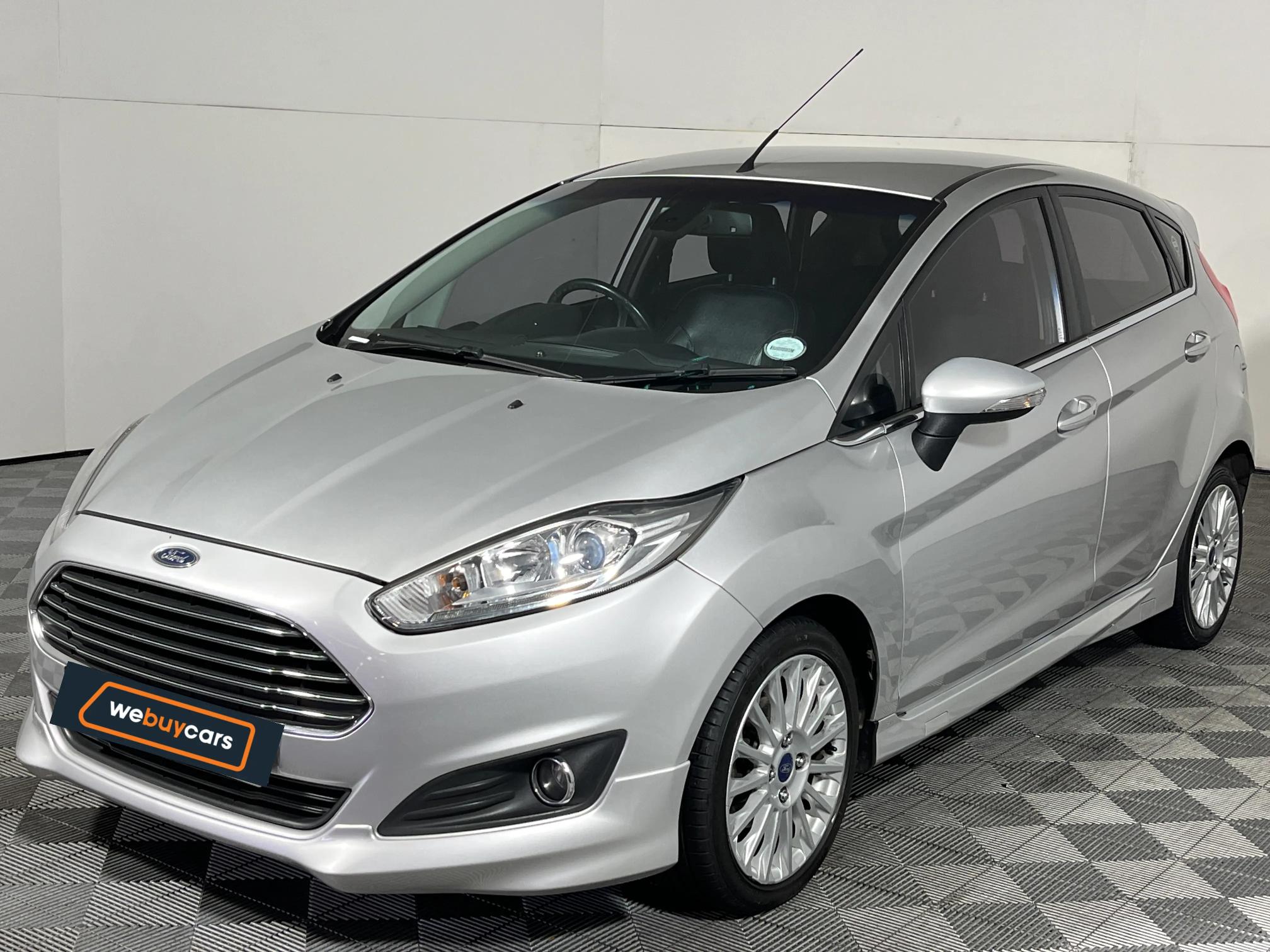 Used 2016 Ford Fiesta 5-door 1.0T Titanium auto