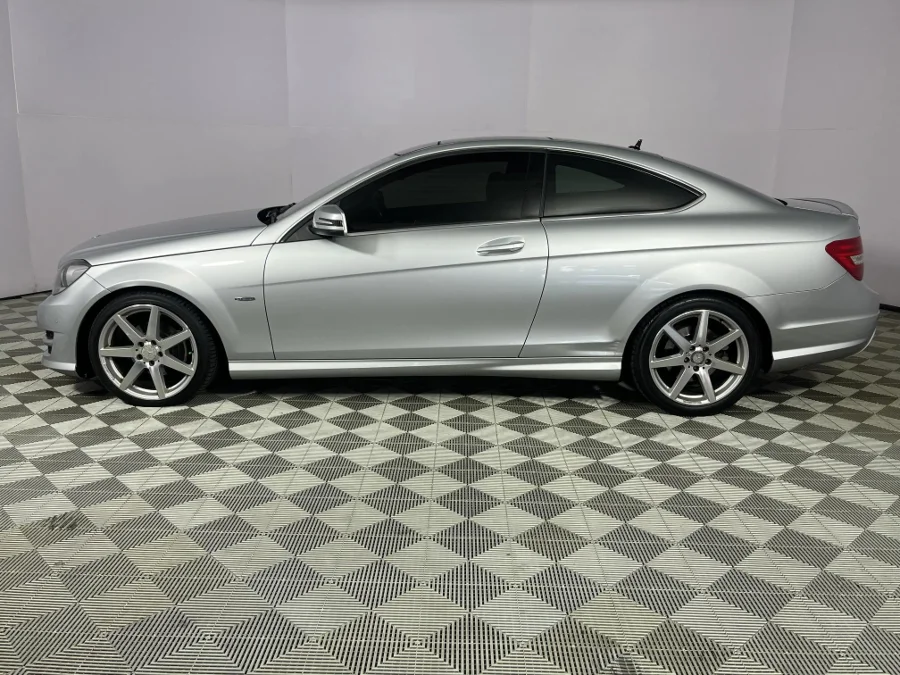 Used 2011 Mercedes-Benz C-Class C250CDI coupe - WeBuyCars Montana
