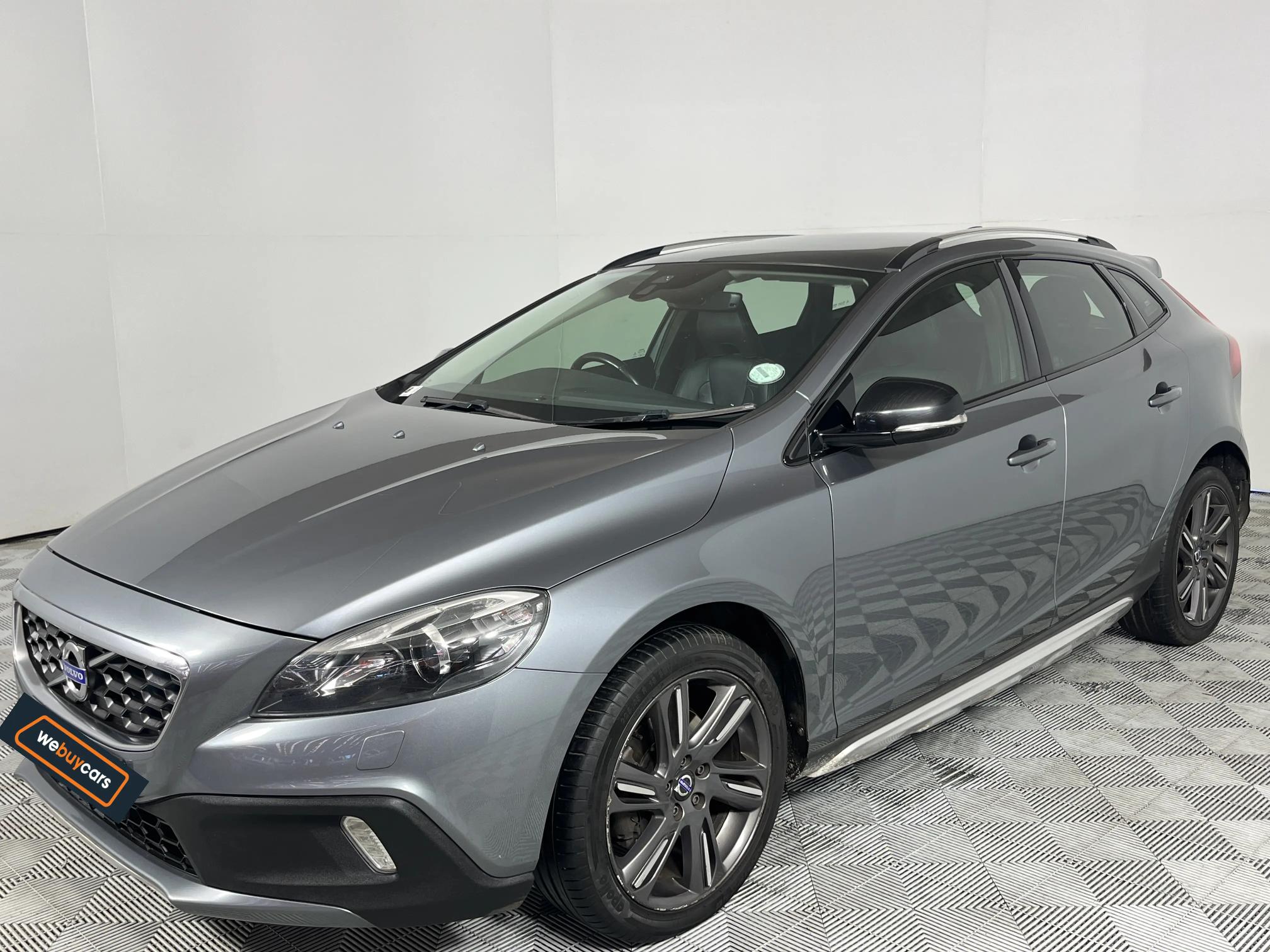 Used 2015 Volvo V40 Cross Country T4 Elite auto