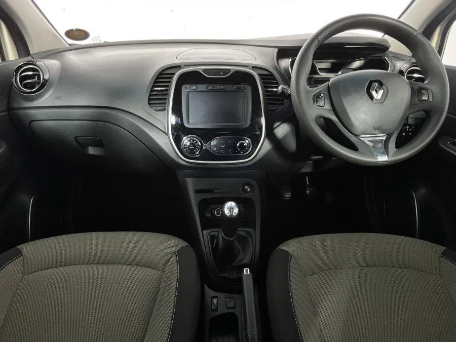 Used 2016 Renault Captur 66kW turbo Expression - WeBuyCars Montana