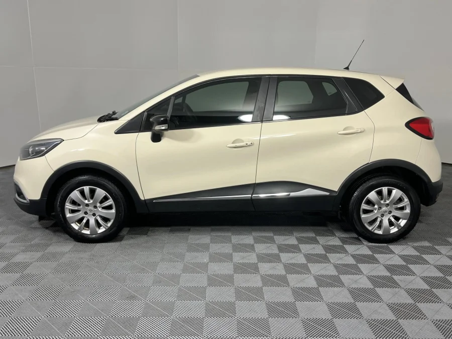 Used 2016 Renault Captur 66kW turbo Expression - WeBuyCars Montana