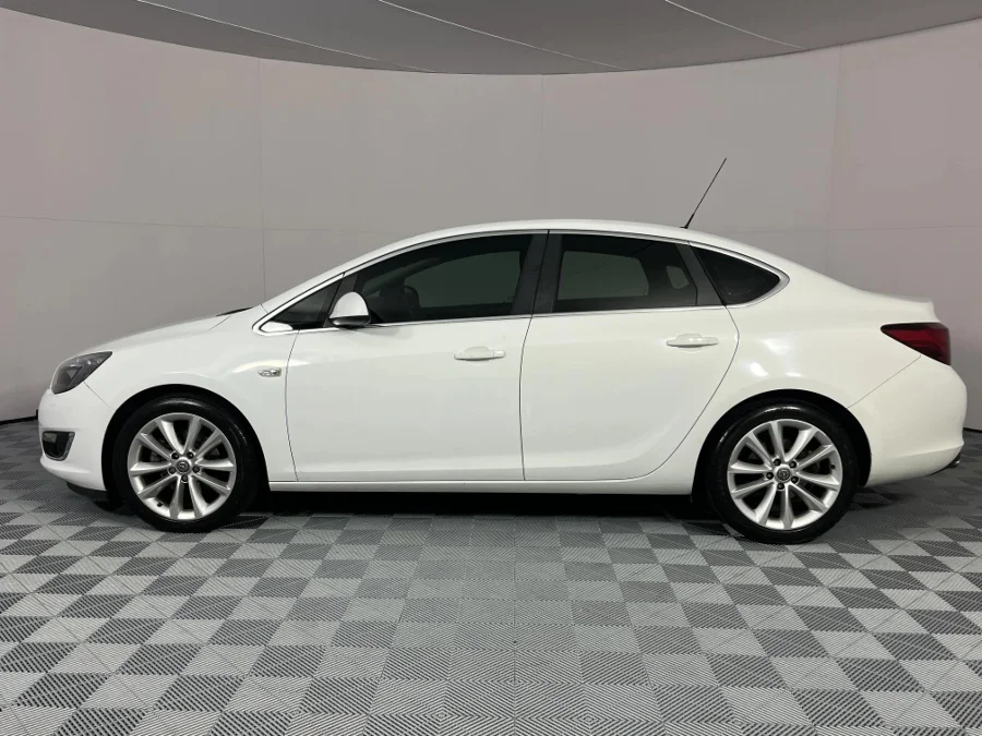 Used 2015 Opel Astra sedan 1.6 Turbo Cosmo - WeBuyCars Brackenfell Cape Town