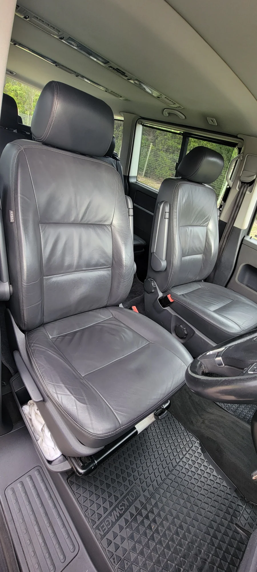 Used 2014 Volkswagen Caravelle 2.0BiTDI auto - Private Seller Used 2014 Volkswagen Caravelle 2.0BiTDI auto - Private Seller