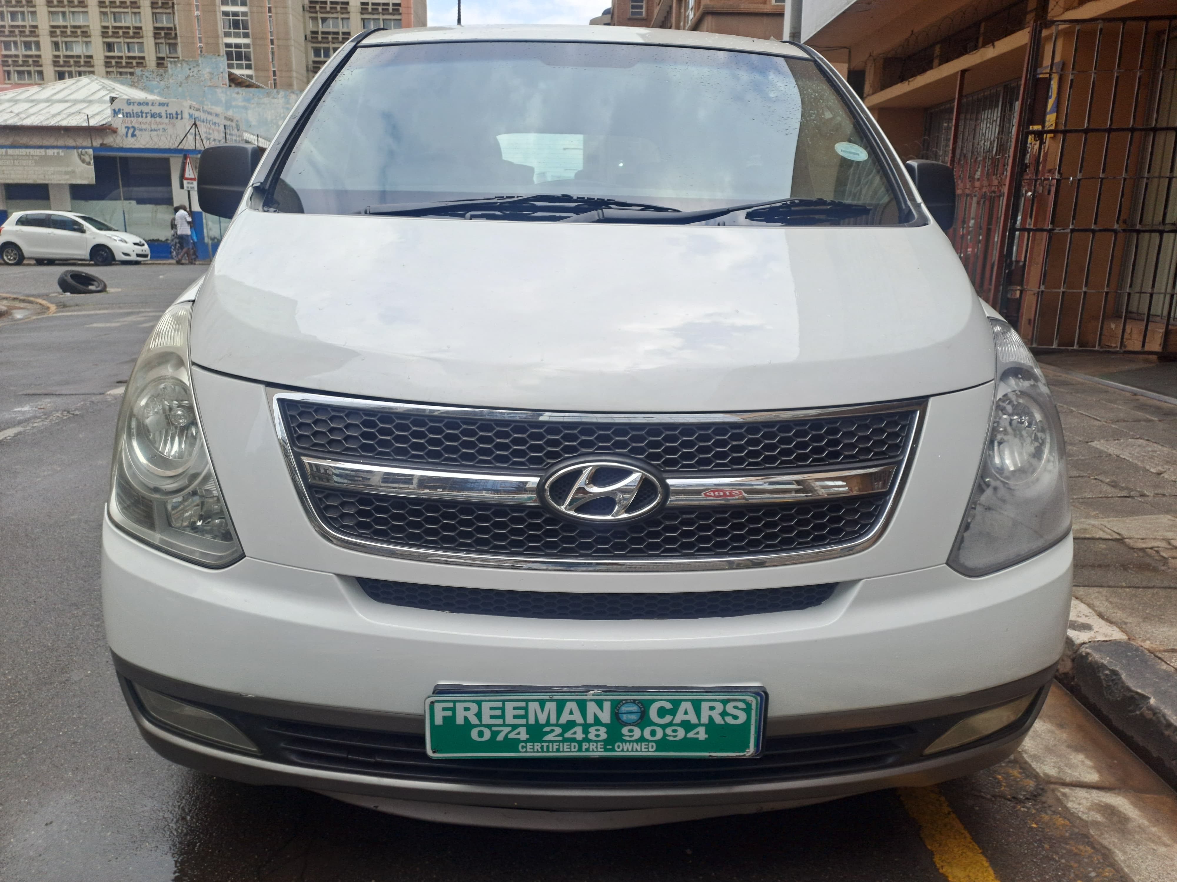 Used 2015 Hyundai H-1 2.5VGTi panel van (aircon)