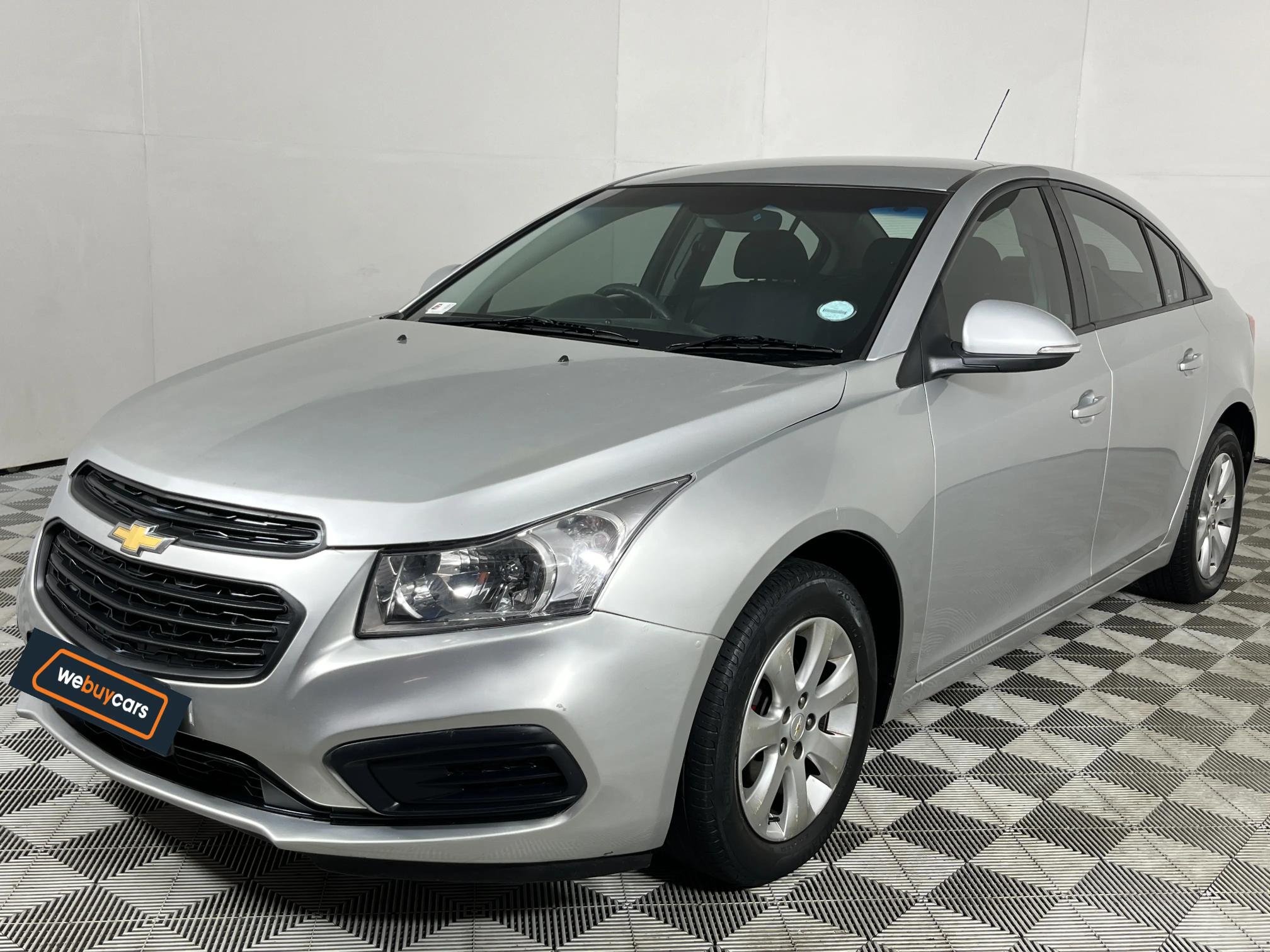 Used 2017 Chevrolet Cruze sedan 1.6 L