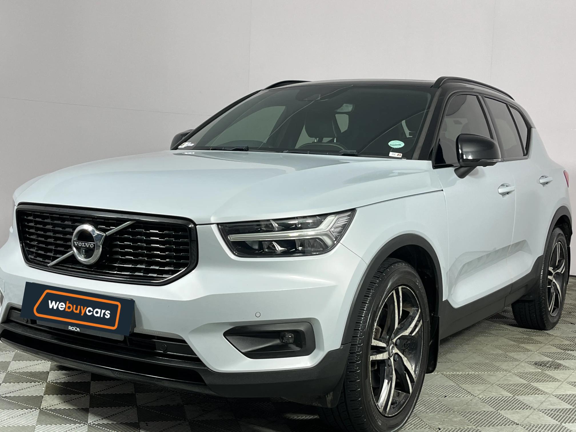 Used 2021 Volvo XC40 T4 R-Design