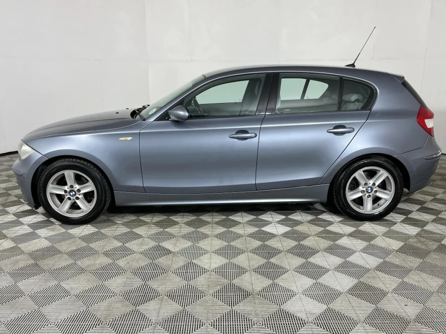 Used 2005 BMW 1 Series 120i 5-door - WeBuyCars George