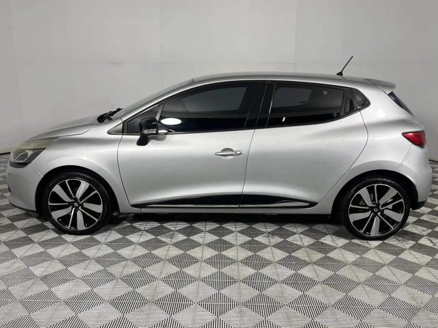 Used 2016 Renault Clio 66kW turbo Expression - WeBuyCars Lansdowne