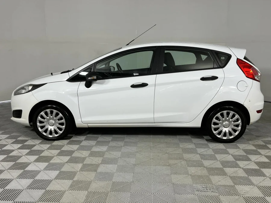 Used 2016 Ford Fiesta 5-door 1.0T Ambiente - WeBuyCars Silverlakes