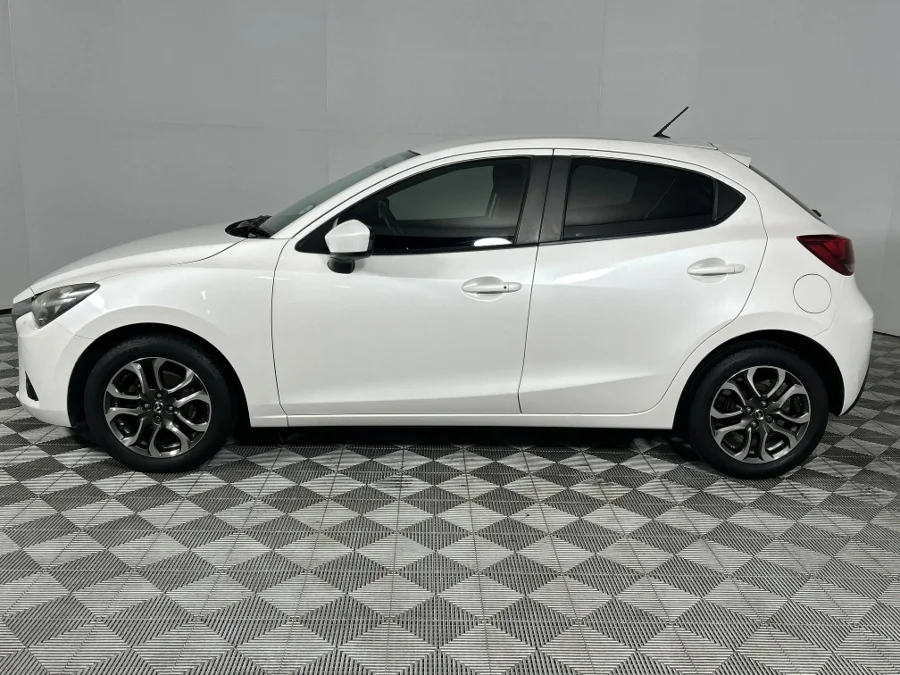Used 2017 Mazda Mazda2 1.5 Individual manual - WeBuyCars Lansdowne