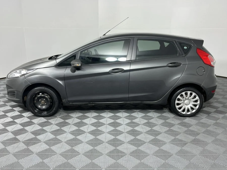 Used 2016 Ford Fiesta 5-door 1.4 Ambiente - WeBuyCars Montana