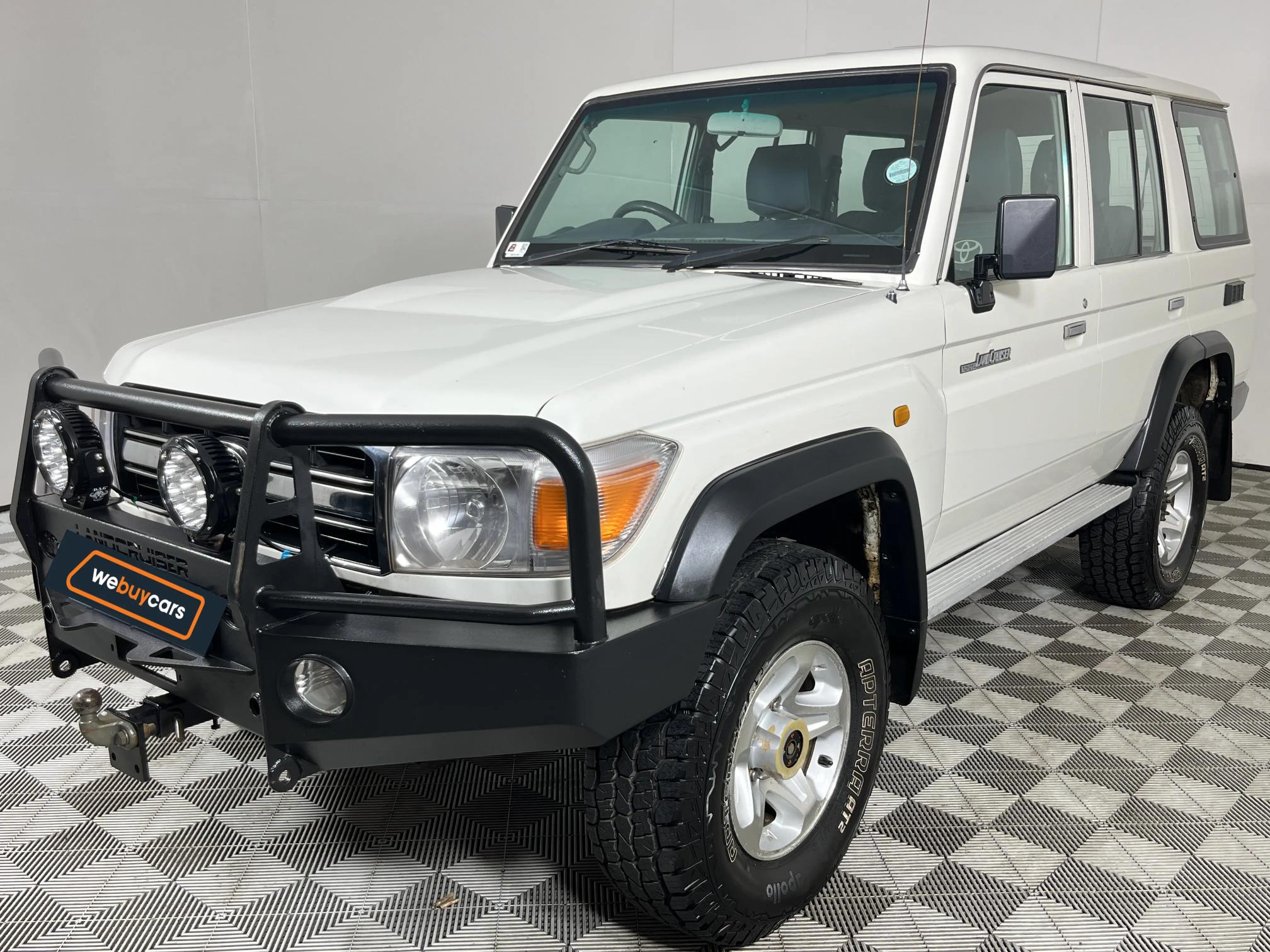 Used 2010 Toyota Land Cruiser 76 4.2D station wagon