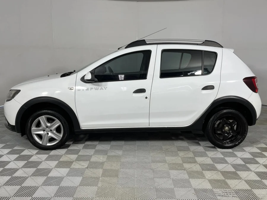 Used 2015 Renault Sandero Stepway 66kW turbo - WeBuyCars Silverlakes