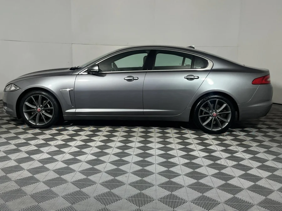 Used 2015 Jaguar XF 2.2D Luxury - WeBuyCars Germiston