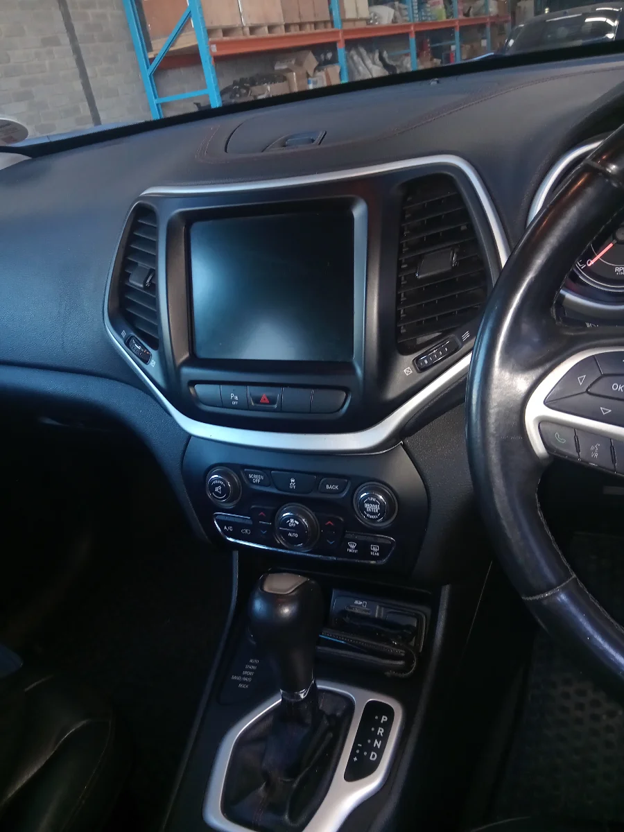 New 2014 Jeep Cherokee 3.2L Limited 75th Anniversary Edition - Private Seller New 2014 Jeep Cherokee 3.2L Limited 75th Anniversary Edition - Private Seller