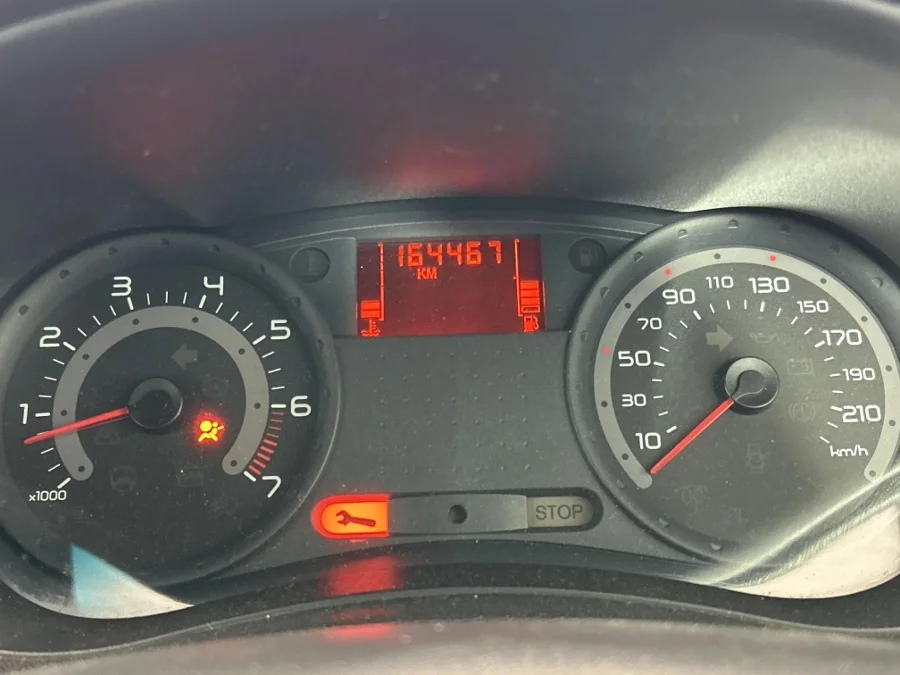 Used 2007 Renault Clio 1.4 Expression 3-door - WeBuyCars Lansdowne