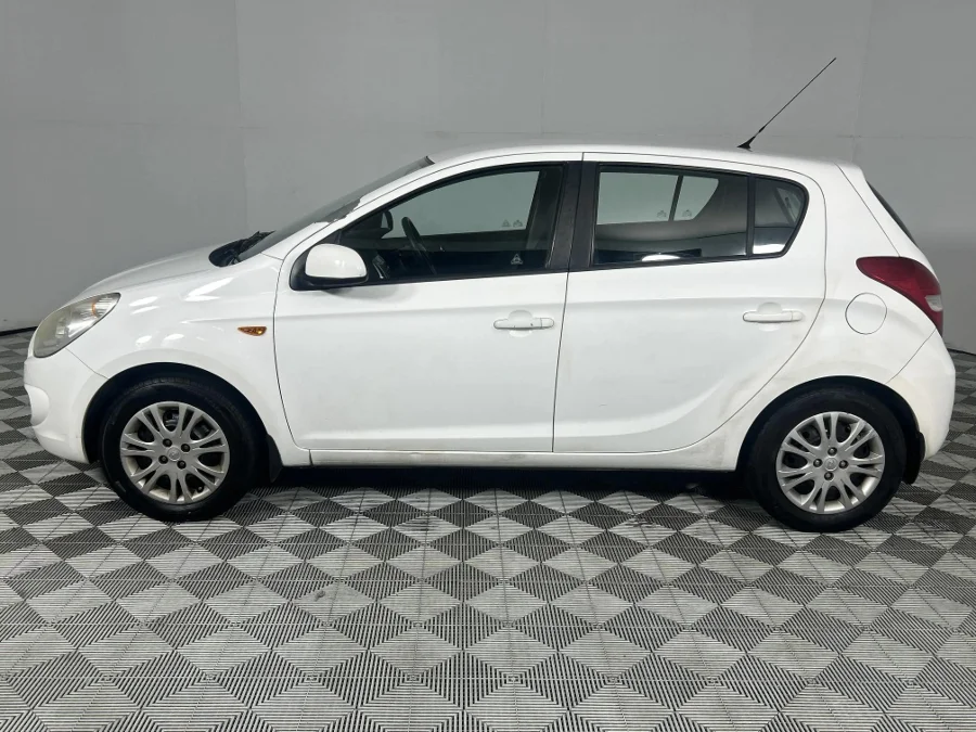 Used 2011 Hyundai i20 1.6 Remix - WeBuyCars Lansdowne