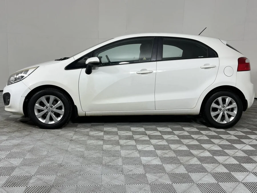 Used 2013 Kia Rio hatch 1.4 auto - WeBuyCars Pietermaritzburg
