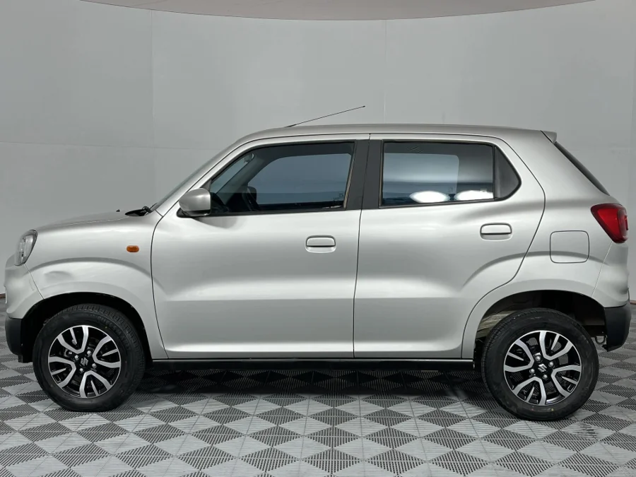 Used 2024 Suzuki S-Presso 1.0 GL+ - WeBuyCars Lansdowne