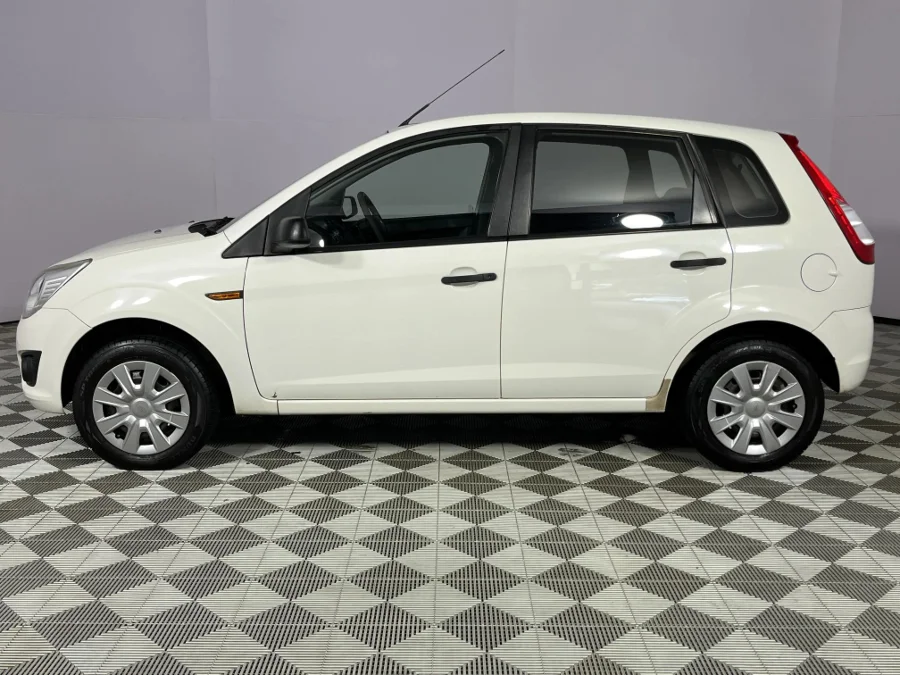 Used 2016 Ford Figo hatch 1.5 Ambiente - WeBuyCars Montana