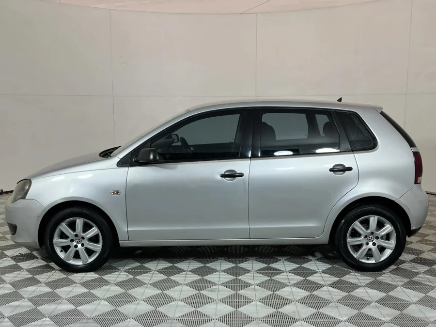 Used 2013 Volkswagen Polo Vivo 5-door 1.4 Trendline - WeBuyCars JHB South
