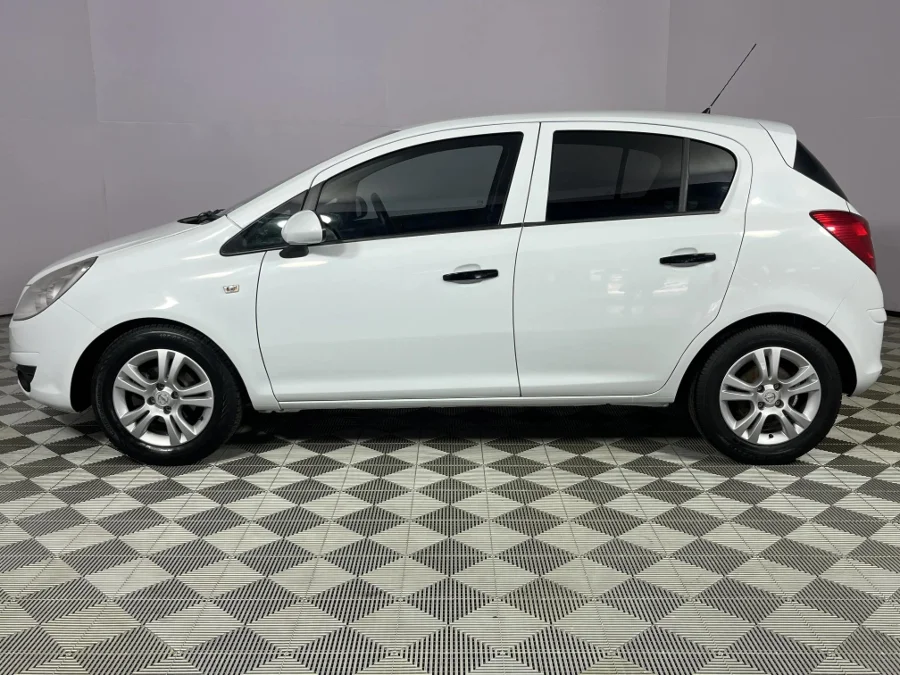Used 2010 Opel Corsa 1.4 Essentia - WeBuyCars Montana