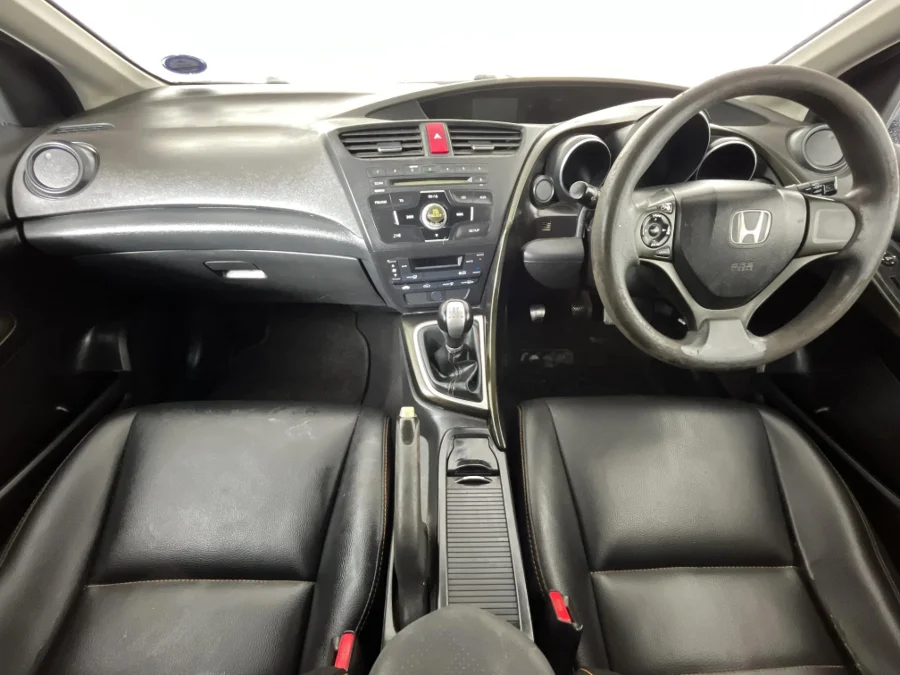 Used 2013 Honda Civic hatch 1.8 Elegance - WeBuyCars Montana