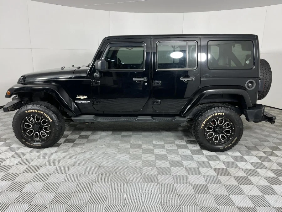 Used 2012 Jeep Wrangler Unlimited Sahara 3.6L 75th Anniversary Edition - WeBuyCars Gqeberha