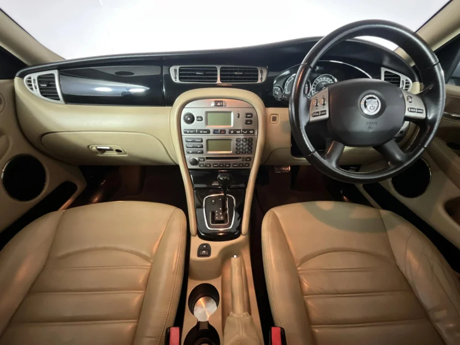 Used 2009 Jaguar X-Type 3.0 SE automatic - WeBuyCars Durban