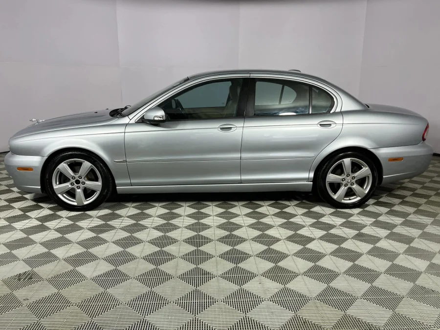 Used 2009 Jaguar X-Type 3.0 SE automatic - WeBuyCars Durban