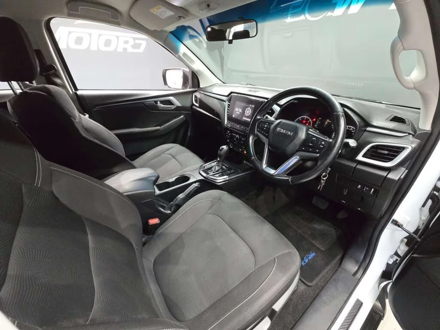 Used 2023 Isuzu D-Max 1.9TD double cab LS 4x4 auto - WP Motors