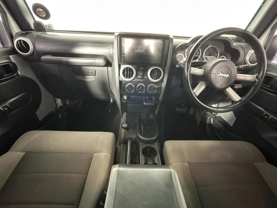 Used 2010 Jeep Wrangler Unlimited 2.8CRD Altitude - WeBuyCars Lansdowne