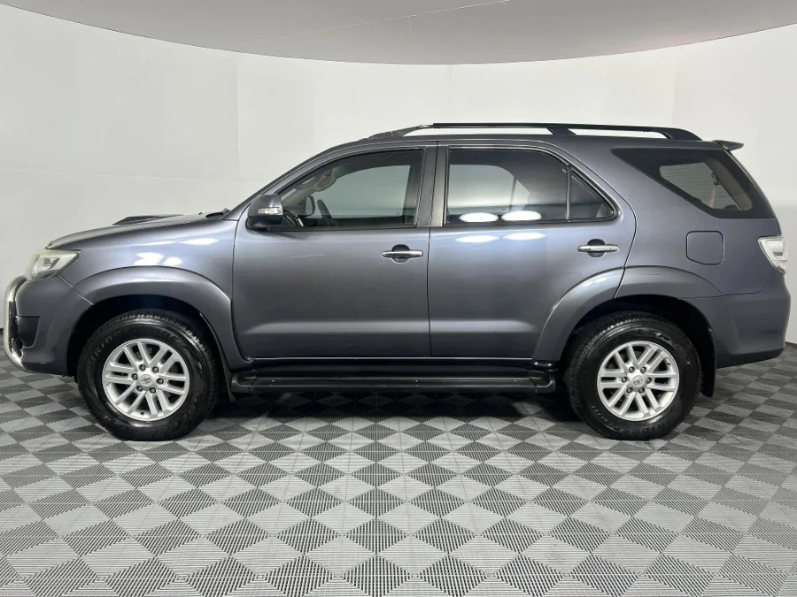 Used 2013 Toyota Fortuner 2.5D-4D auto - WeBuyCars Richmond