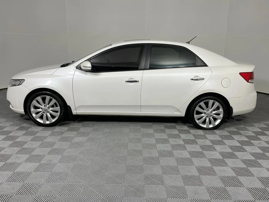 Used 2013 Kia Cerato sedan 2.0 SX - WeBuyCars Montana