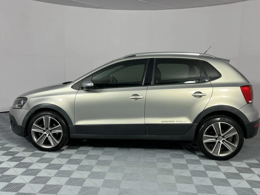 Used 2013 Volkswagen Cross Polo 1.6TDI Comfortline Urban Ice - WeBuyCars Lansdowne