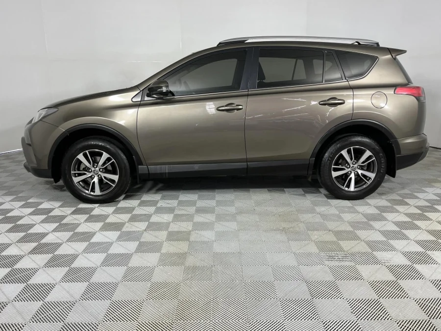Used 2016 Toyota RAV4 2.2D-4D AWD GX - WeBuyCars Silverlakes