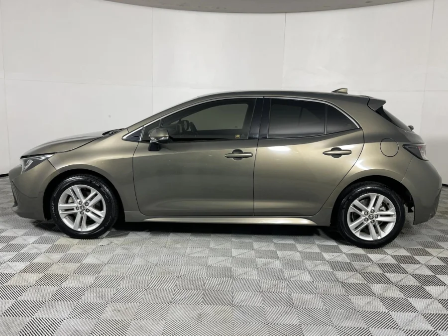 Used 2019 Toyota Corolla hatch 1.2T XS manual - WeBuyCars Riverhorse